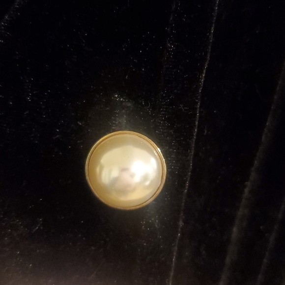 Velvet ruffled dress - Picture 8 of 10